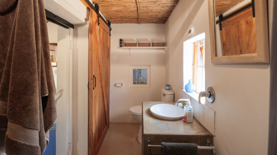 2 Bedroom Property for Sale in Napier Western Cape